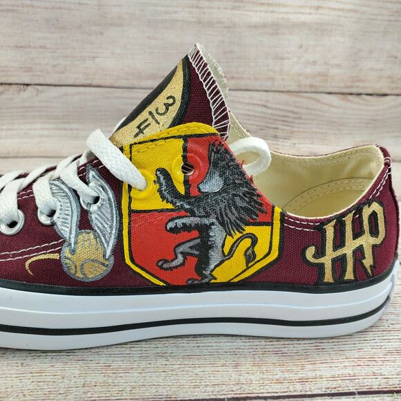 Converse Chuck Taylor All Star Low Harry Potter Gryffindor Women's Size 7.5 - Picture 6 of 10